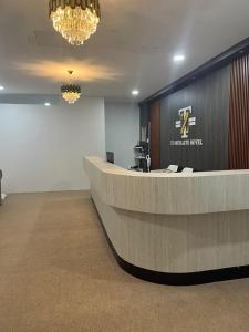 TZ SATELLITE HOTEL, Kota Bharu大厅或接待区