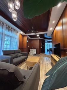 De Wooden Bungalow - Stutong Kuching