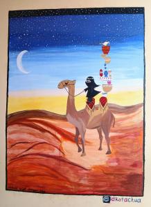 斋沙默尔Crazy Camel Hotel & Safari的沙漠中骑骆驼的女人的画