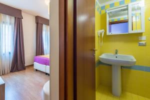 伊尔摩洛威尼斯酒店的一间浴室