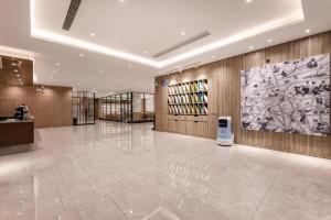 Hanting Premium Hotel Taizhou Wanda Plaza大厅或接待区