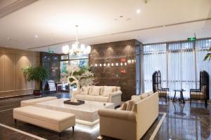 Hanting Premium Hotel Wenzhou Longwan Haicheng大厅或接待区