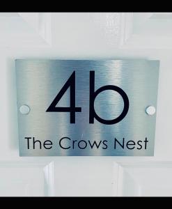 艾茅斯The Crows Nest的箭头巢的标志