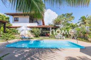 拉巴拉德纳圣安东尼奥Casa com piscina a 5 min da praia em Alagoas的一座带游泳池和房子的别墅