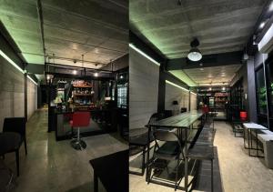 清迈Adora Hostel的两张带桌椅的餐厅图片