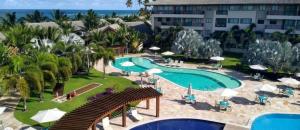 嘎林海斯港Portoparadise - Beach Class Eco life Residence的享有度假村游泳池的空中景致