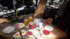 Hotel y Spa Isla de Baños提供给客人的早餐选择
