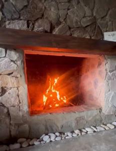 哈拉瓦科阿Los Helechos 5M的炉火的石头炉子