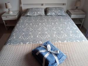 Azure Guest House客房内的一张或多张床位