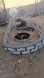 锡瓦غزاله كامب的泥土中烧火的砖炉