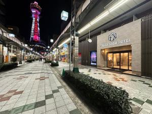 大阪大阪惠比寿酒店的商场里一条空荡荡的街道