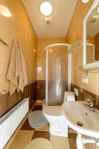 阿尔尼卡维拉旅馆的一间浴室