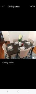 Lovely Renovated 2 Bedroom House with private parking平面图