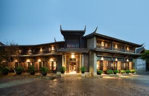丽江丽江古城安隅酒店的拥有亚洲风格的房子,外墙光线充足