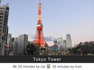 东京门前仲町东急酒店的城市中东京塔的照片
