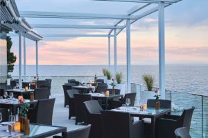 萨武德里亚克罗地亚伊斯特拉亚得里亚海凯宾斯基酒店的海景餐厅
