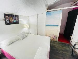 Hostal la Canoa客房内的一张或多张床位