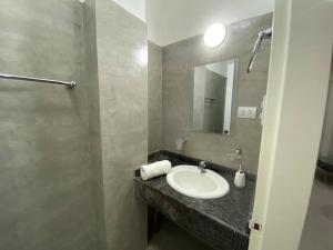 Suite con acceso directo al Centro Comercial的一间浴室
