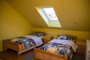 ROOMS free - Zagorje客房内的一张或多张床位