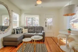 Vintage Tiny House CUTE 1BDRM Big Appeal