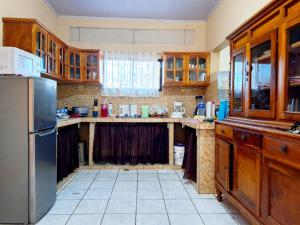 Happy Place Ometepe- Villa totalmente equipada的厨房或小厨房
