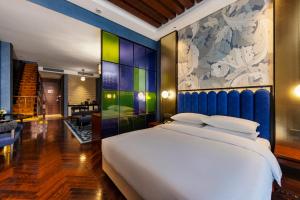 上海虹桥凤颐酒店客房内的一张或多张床位