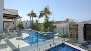 LUX amazing villa with private pool