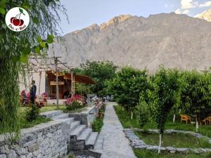 吉尔吉特Das-e-Basi的山地度假酒店
