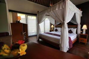 塞米亚克巴厘岛赛亚斯套房酒店的相册照片