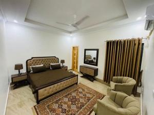 Fully Furnished 3 bedrooms Haven平面图