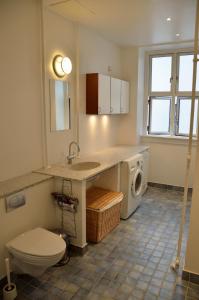 哥本哈根出租式酒店的一间浴室