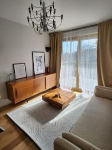 SEASIDE TERRACE ekskluzywny apartament w stylu skandynawskim的休息区