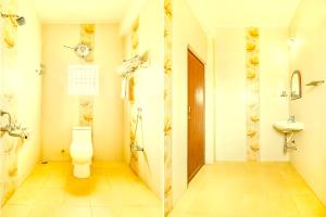 钦奈K HOTELS - CHENNAI AIRPORT的一间带卫生间和水槽的浴室