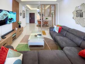 Serenity Haven - 2-Bed Home away from Home Apmt的休息区