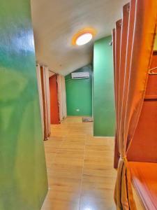 Aashvi Cozy Cabin Hostel Rooms near mactan-cebu airport平面图