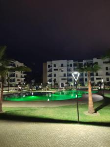 Appartement costamar à 200m de la plage内部或周边的泳池