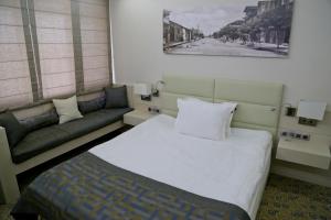 Hotel Svilena客房内的一张或多张床位