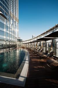 Armani Hotel Dubai, Burj Khalifa内部或周边的泳池