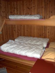 Rauland Hytteutleige客房内的一张或多张双层床