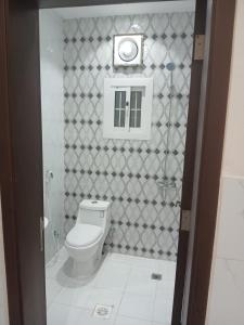 كيان التيسير للشقق المخدومة - Kayan Al Tayseer Serviced Apartments的一间浴室