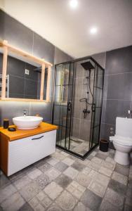 Noniva Resort Sapanca的一间浴室
