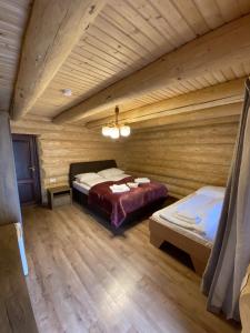 比卡兹Complex Adora的小木屋内的一个床位