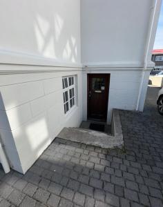 雷克雅未克Reykjavik Urban Escape 2-Bedroom Haven with Private Entrance的相册照片