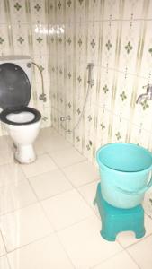 OYO Hariyali Resort的一间浴室