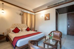 Spree Hotel Agra - Walking Distance to Tajmahal客房内的一张或多张床位