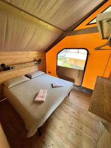 Glamping Camping Rivabella客房内的一张或多张床位