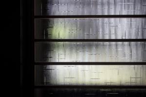 京都Gion House的窗帘窗的闭合