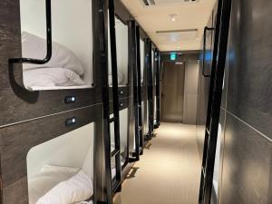 Capsule Hotel Suzumoriya