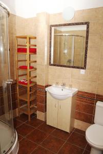 萨拉亚康体旅馆的一间浴室