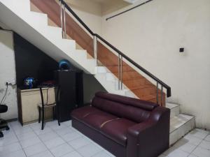 OYO 93979 Gubeng Homestay Syariah平面图